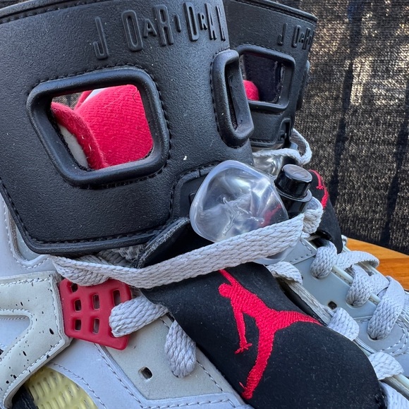 Air Jordan’s- Jordan Spizike Wolf Grey - Picture 6 of 8